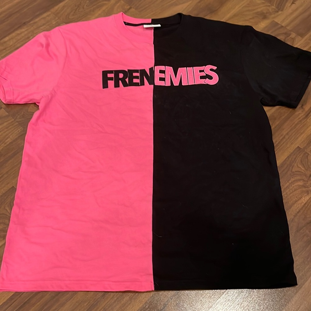 •Trisha Paytas Fremies merch •Size - Small